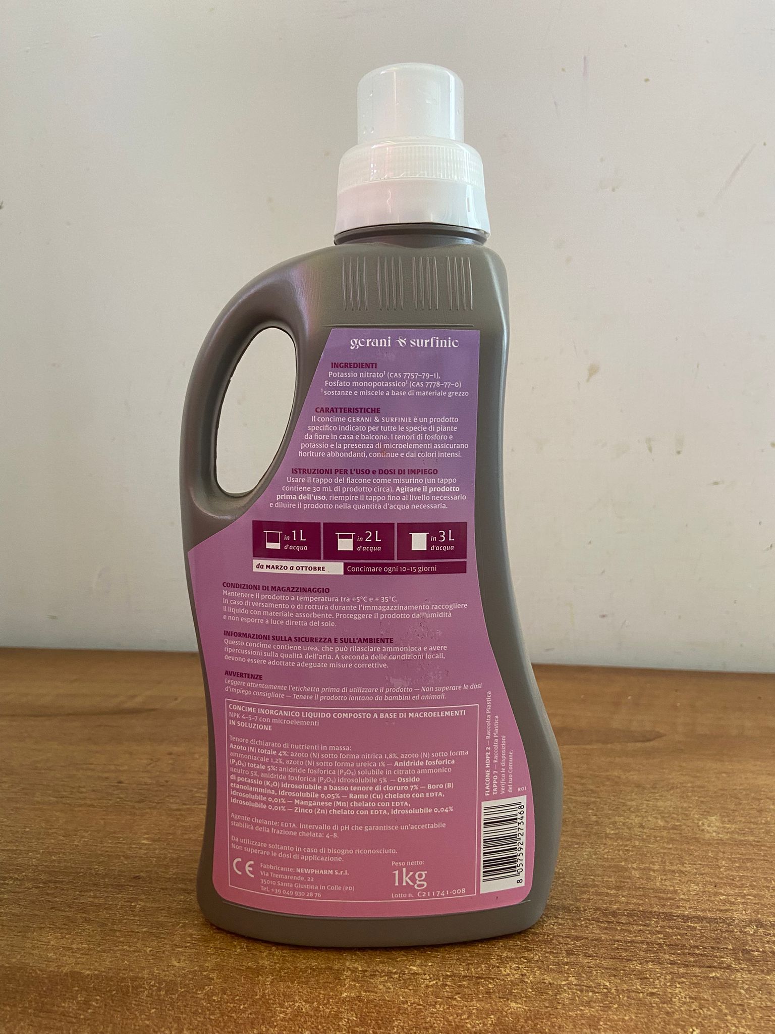 Concime Gerani & Surfinie Newpharm 1 Kg – Fioriture Continue e Colori Intensi