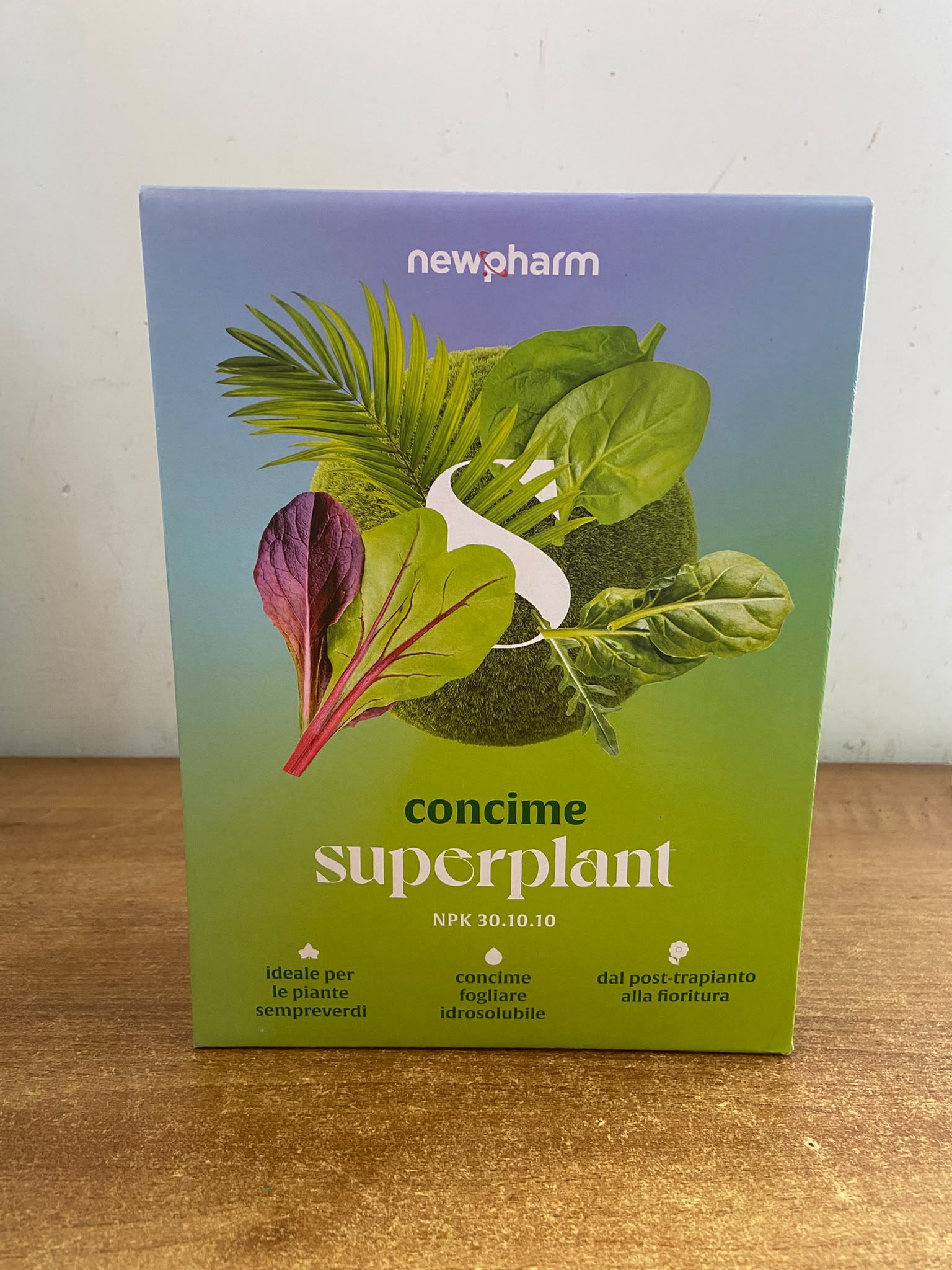Newpharm Superplant – Concime fogliare idrosolubile NPK 30.10.10